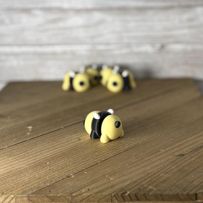3D Printed Articulated Wiggly Bee Fidget Toy | Flexible Desk Buddy | Cute Bee Gift | Stress Relief Fidget | Perfect for Valentine’s Day
