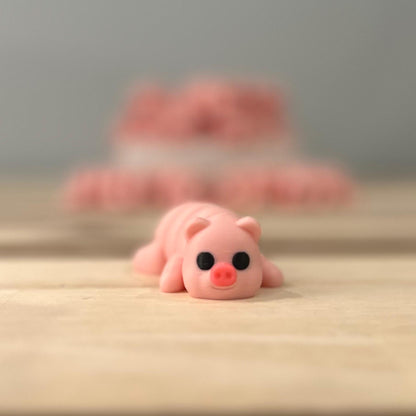 Articulated Baby Pig Fidget Toy – 3D Printed Flexi Piglet, Sensory Desk Toy, Cute Gift for Kids & Adults