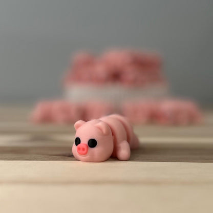 Articulated Baby Pig Fidget Toy – 3D Printed Flexi Piglet, Sensory Desk Toy, Cute Gift for Kids & Adults